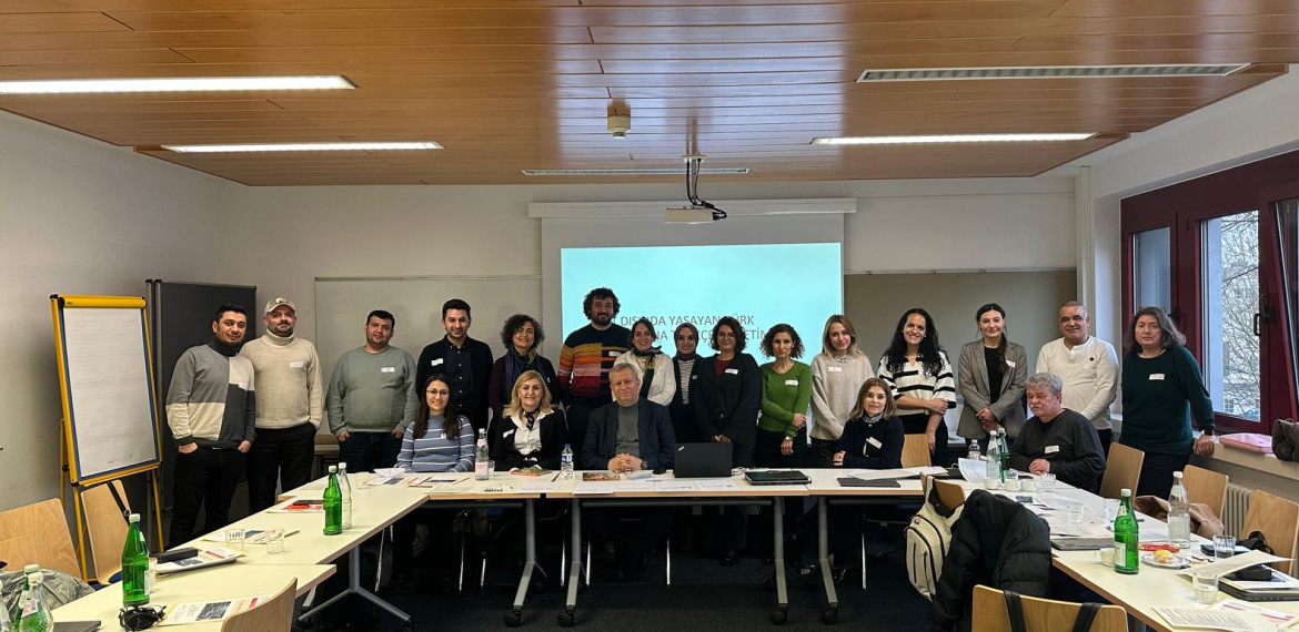 Dr. Özgür ŞİMŞEK’in Hessen Kültür Bakanlığının Köken Diller, Çok Dillilik ve Okullarda Entegrasyon Uzmanlık Danışma Merkezi'nin Davetiyle Almanya’da Verdiği Seminerler